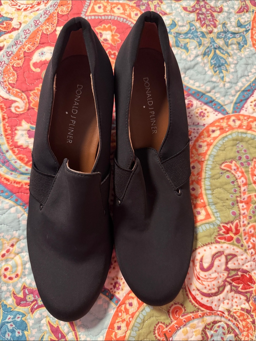 Donald J. Pliner Black Slip-On Stretch Pumps